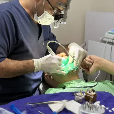 دکتر متخصص عصب کشی